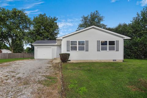 807 Country View Dr, Philo, IL 61864 photo 2