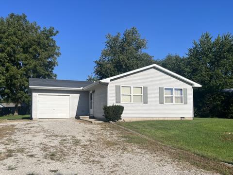 807 Country View Dr, Philo, IL 61864 photo 1