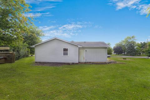 807 Country View Dr, Philo, IL 61864 photo 6