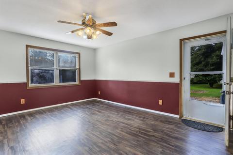 807 Country View Dr, Philo, IL 61864 photo 8