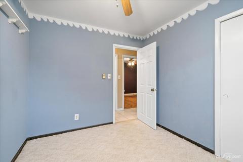 1661 Bartson Ln, Aurora, IL 60505 photo 12