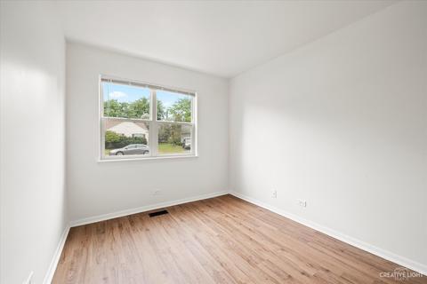 900 Fieldside Ln, Aurora, IL 60504 photo 15