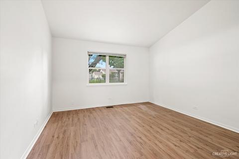 900 Fieldside Ln, Aurora, IL 60504 photo 10