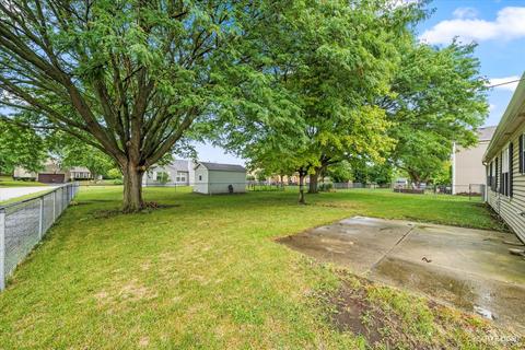 900 Fieldside Ln, Aurora, IL 60504 photo 17
