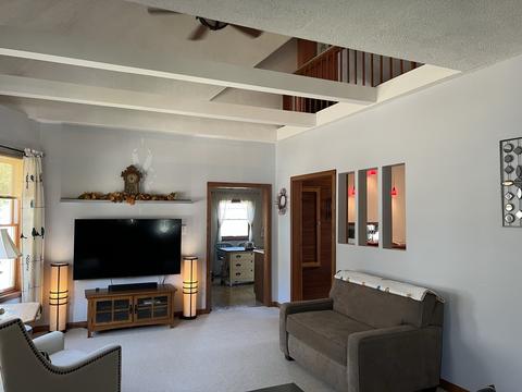633 E Patton St, Paxton, IL 60957 photo 5