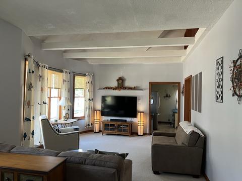 633 E Patton St, Paxton, IL 60957 photo 4