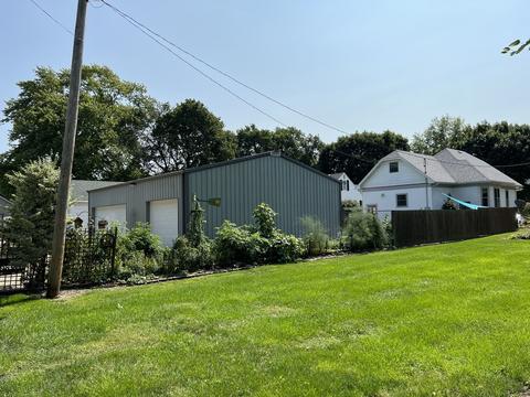 633 E Patton St, Paxton, IL 60957 photo 38