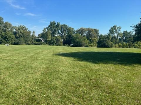 103 Flambeau Ln, Dixon, IL 61021