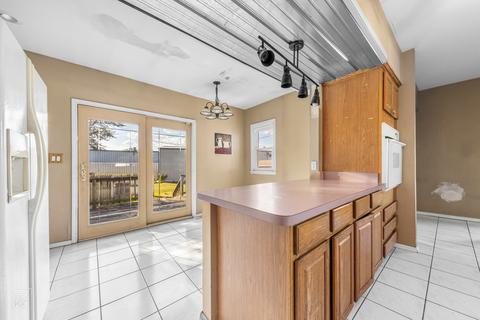 217 E Corning Ave, Peotone, IL 60468 photo 11