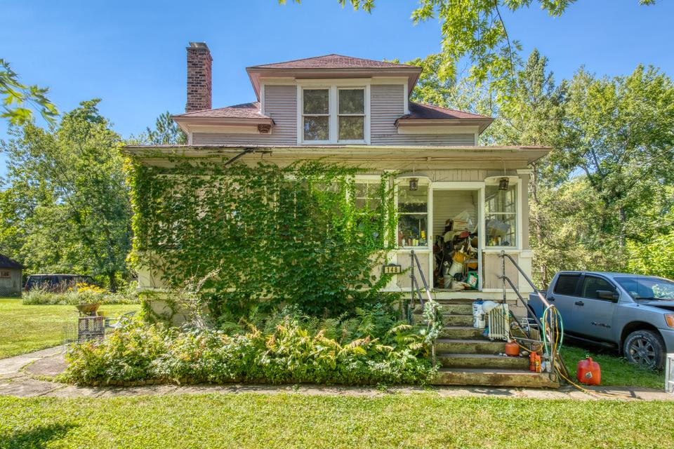  148 N Wabash Ave, Glenwood, IL 60425 photo 2