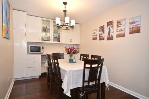 151 N Kenilworth Ave #4E, Oak Park, IL 60301 photo 8
