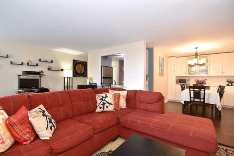 151 N Kenilworth Ave #4E, Oak Park, IL 60301 photo 6