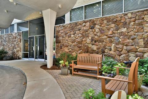 151 N Kenilworth Ave #4E, Oak Park, IL 60301 photo 3
