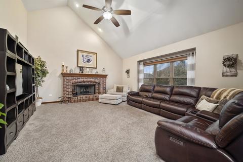 520 E Hunter Ln, Minooka, IL 60447 photo 14
