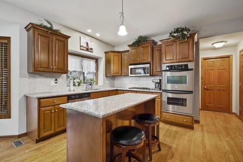 520 E Hunter Ln, Minooka, IL 60447 photo 10