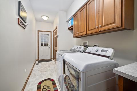 520 E Hunter Ln, Minooka, IL 60447 photo 17