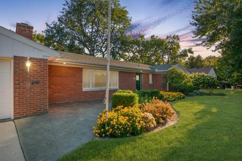 2107 E Taylor St, Bloomington, IL 61701 photo 42