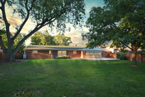 2107 E Taylor St, Bloomington, IL 61701 photo 2