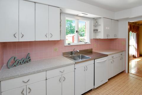 2107 E Taylor St, Bloomington, IL 61701 photo 14