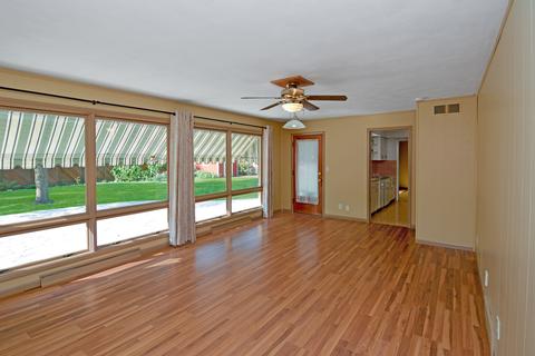 2107 E Taylor St, Bloomington, IL 61701 photo 11