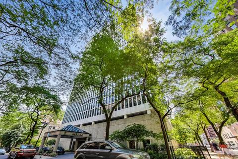 1 E Scott St #709, Chicago, IL 60610 photo 2