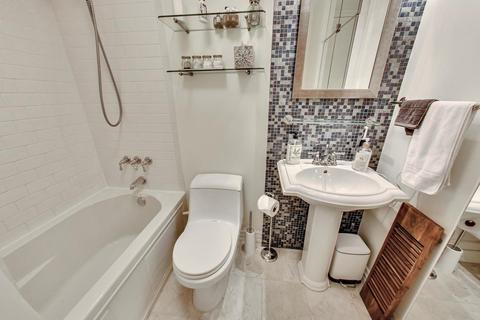 1 E Scott St #709, Chicago, IL 60610 photo 24