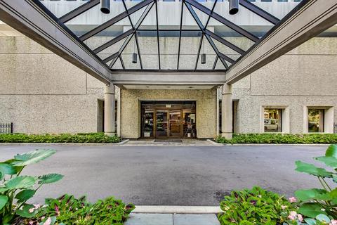 1 E Scott St #709, Chicago, IL 60610 photo 4