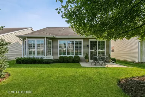 2866 Edgewater Dr, Elgin, IL 60124 photo 26