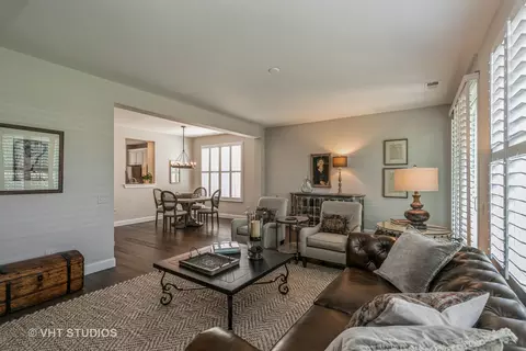 2866 Edgewater Dr, Elgin, IL 60124 photo 13