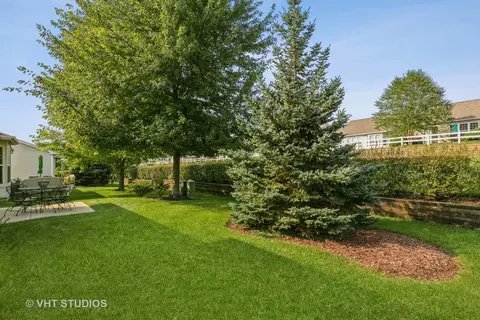 2866 Edgewater Dr, Elgin, IL 60124 photo 28