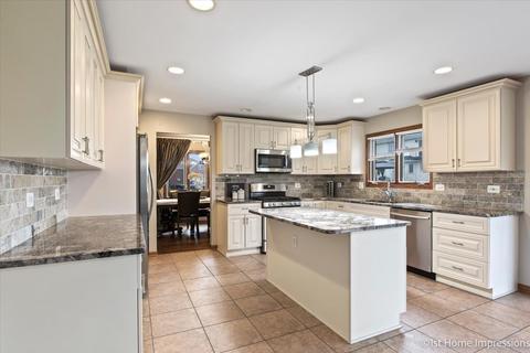 909 Willow Rd, Matteson, IL 60443 photo 16