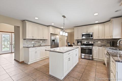 909 Willow Rd, Matteson, IL 60443 photo 15
