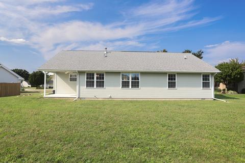 609 Folsom Ct, Sidney, IL 61877 photo 27