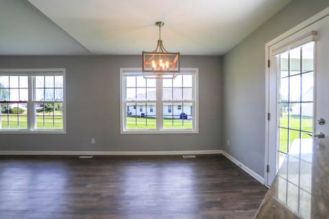 609 Folsom Ct, Sidney, IL 61877 photo 9