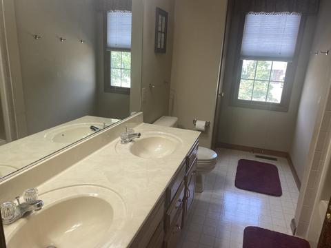 1601 Ensign Dr, Normal, IL 61761 photo 22