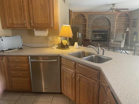 1601 Ensign Dr, Normal, IL 61761 photo 10