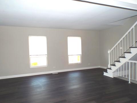 2213 Harwinton Pl, Hoffman Estates, IL 60169 photo 3