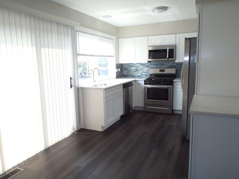 2213 Harwinton Pl, Hoffman Estates, IL 60169 photo 8
