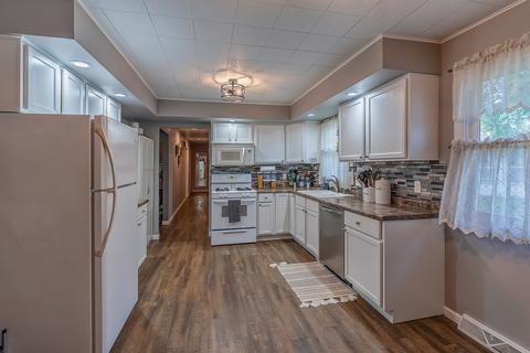 721 York St, Chenoa, IL 61726 photo 24
