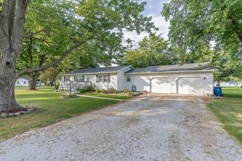 721 York St, Chenoa, IL 61726 photo 12