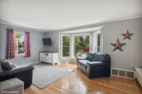 1706 Ash St, Des Plaines, IL 60018 photo 3