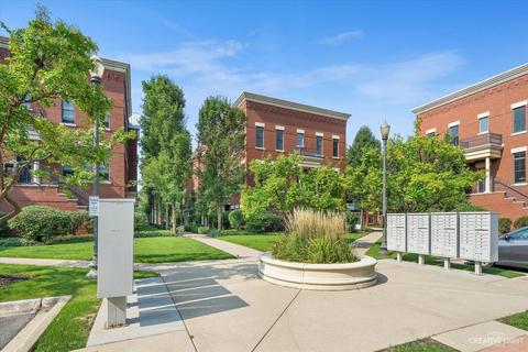 140 River Walk Ct, Elgin, IL 60120 photo 2