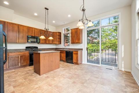 140 River Walk Ct, Elgin, IL 60120 photo 9