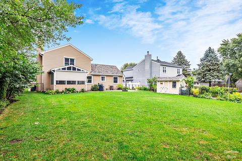 1619 Jennifer Ln, Mchenry, IL 60050 photo 2