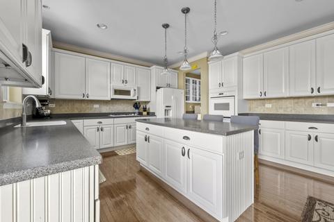 25206 Knoll Rd, Plainfield, IL 60544 photo 4