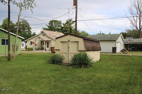 709 E Washington St, Clinton, IL 61727 photo 31