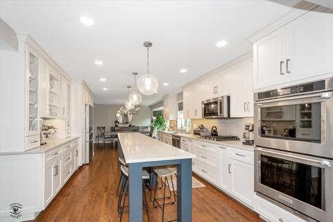 125 Hill Rd, Willowbrook, IL 60527 photo 9