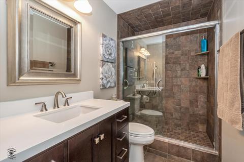 125 Hill Rd, Willowbrook, IL 60527 photo 17