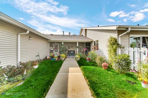607 Devonshire Ct #D, Mchenry, IL 60050 photo 3