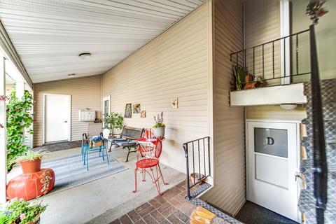 607 Devonshire Ct #D, Mchenry, IL 60050 photo 4